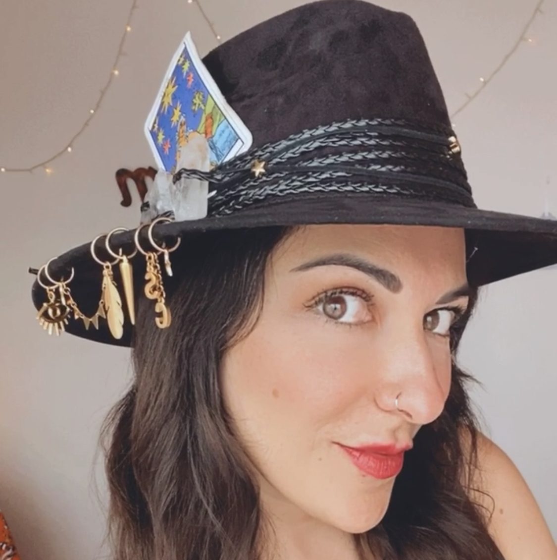 Perfil sombrero tarot